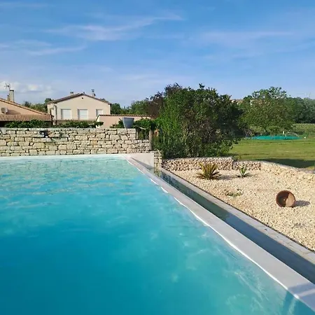 Au 3* Beaulieu (Ardeche)